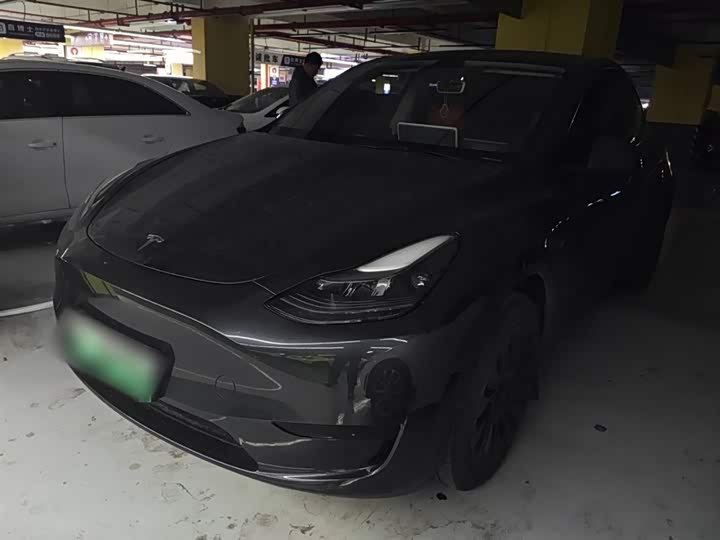 Фото 1 - Tesla Model Y