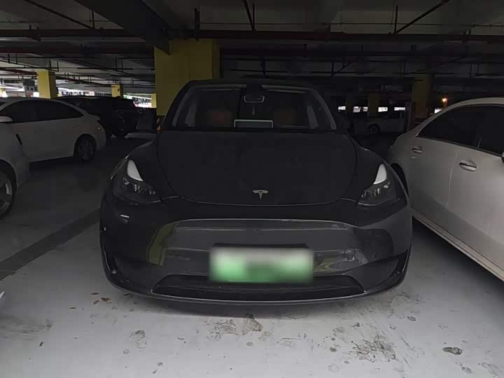 Фото 3 - Tesla Model Y