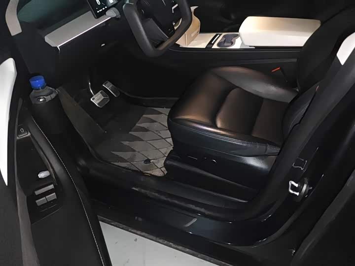 Фото 9 - Tesla Model Y