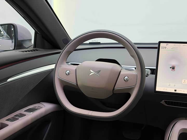 Фото 8 - XPeng Mona M03