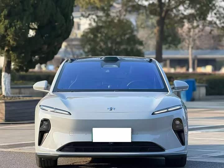 Фото 3 - Nio ET5