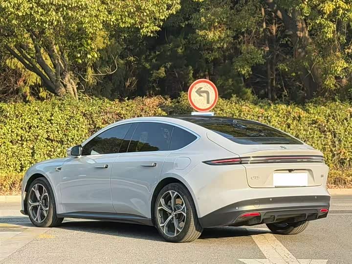 Фото 5 - Nio ET5