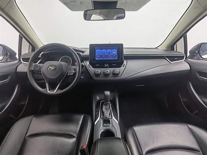 Фото 5 - Toyota Corolla