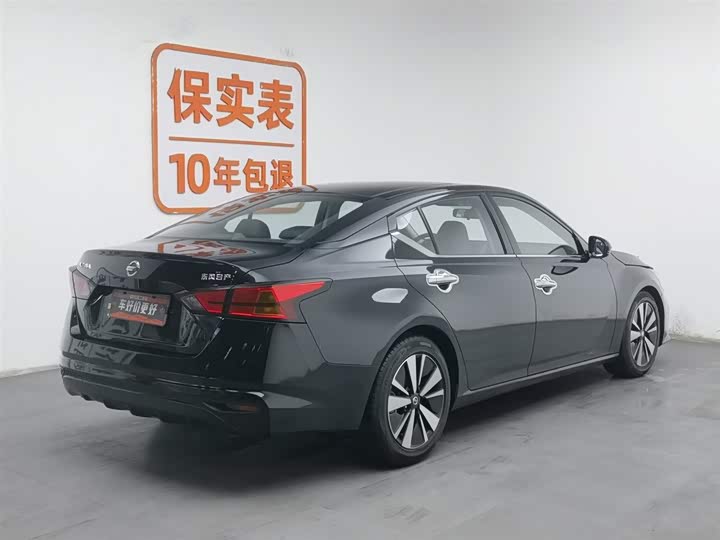 Фото 2 - Nissan Teana