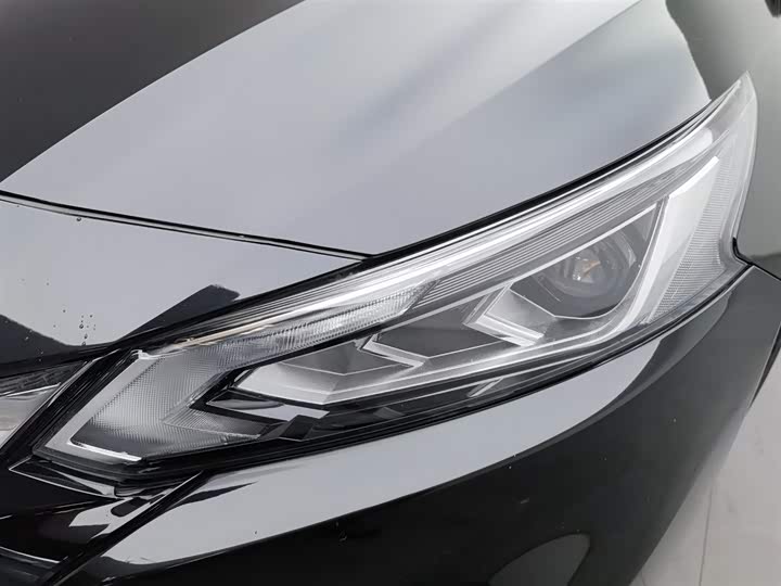 Фото 7 - Nissan Teana