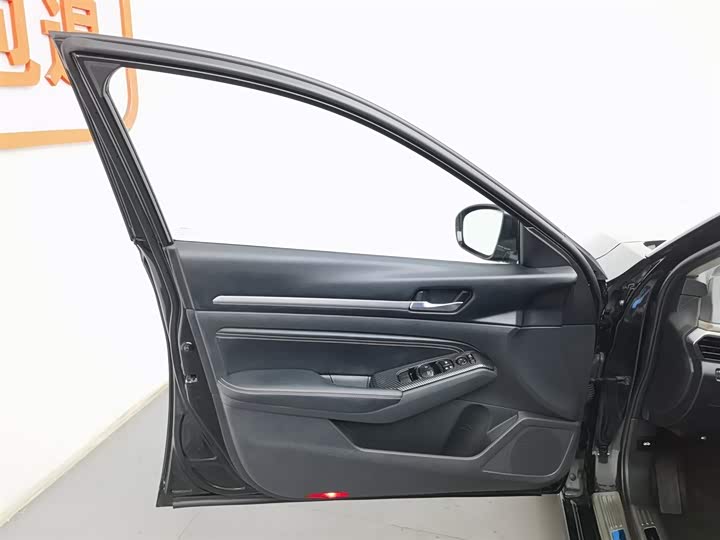 Фото 8 - Nissan Teana