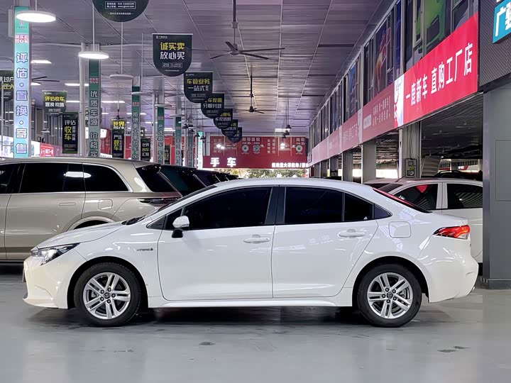 Фото 3 - Toyota Levin