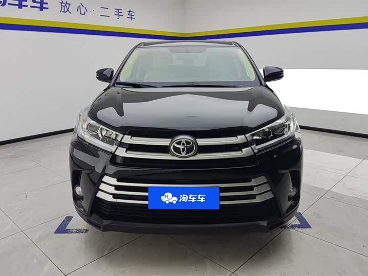 Фото 2 - Toyota Highlander