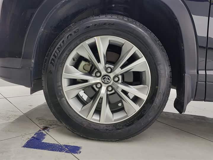 Фото 6 - Toyota Highlander