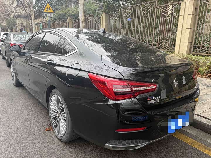 Фото 3 - Hongqi H5