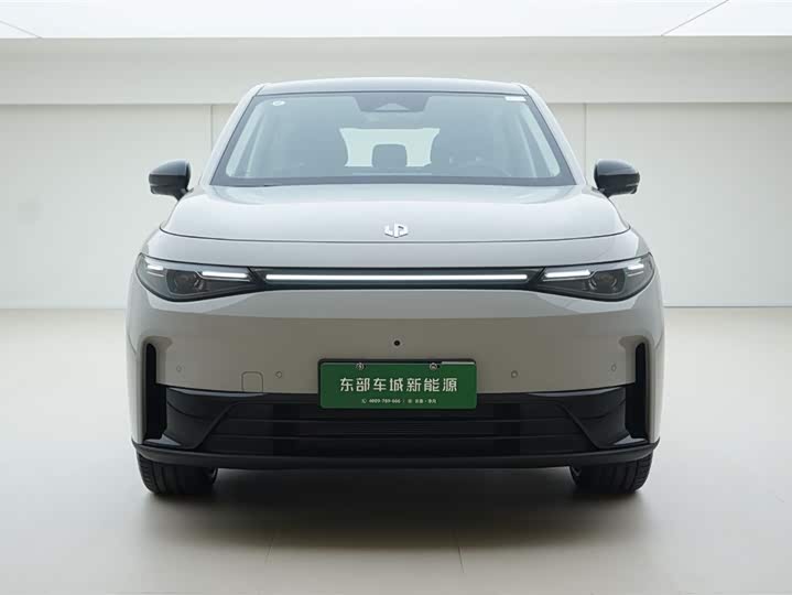 Фото 2 - Leapmotor C10