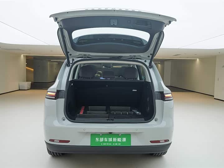 Фото 6 - Leapmotor C10