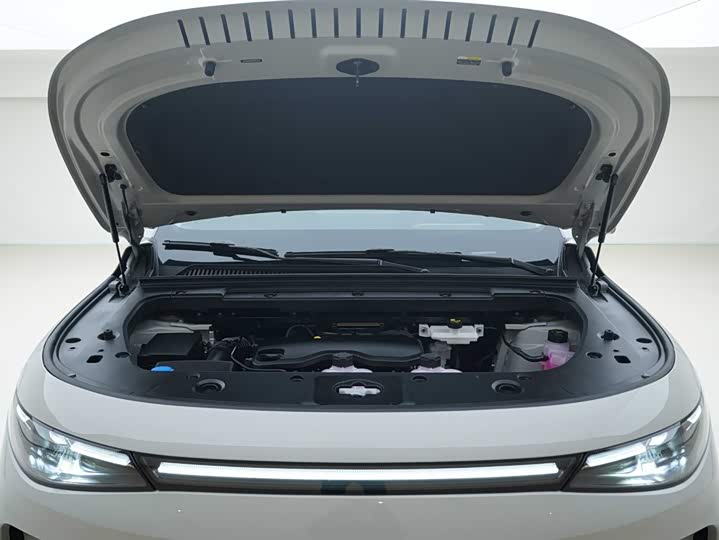 Фото 7 - Leapmotor C10