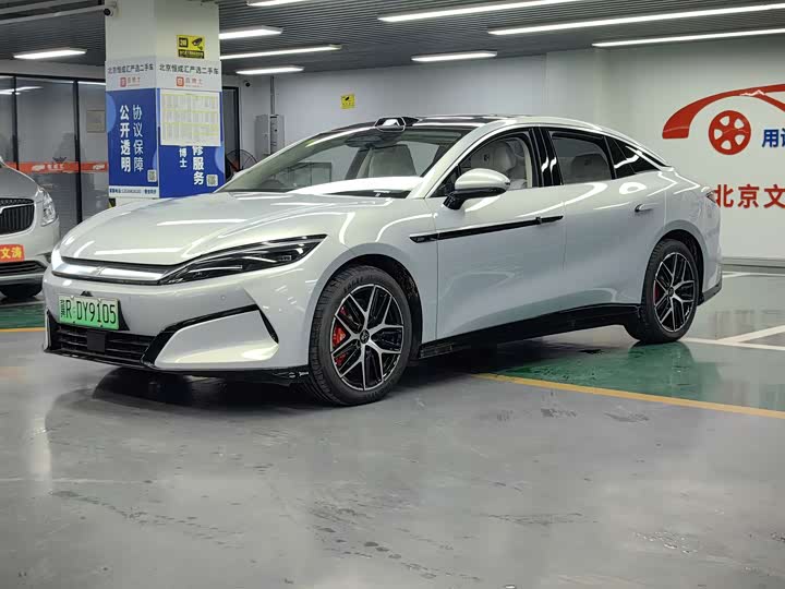 Фото 1 - BYD Han L