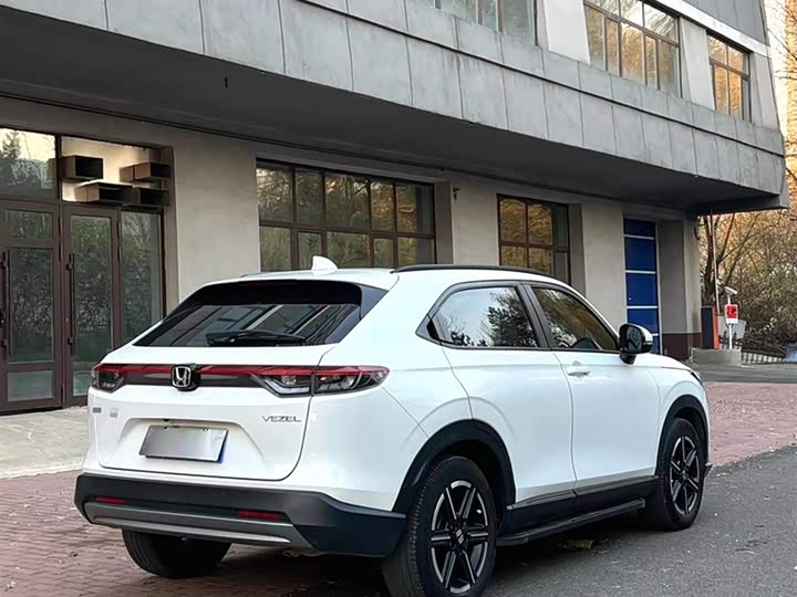 Фото 6 - Honda Vezel