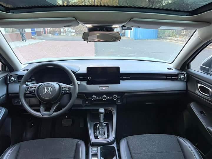 Фото 9 - Honda Vezel