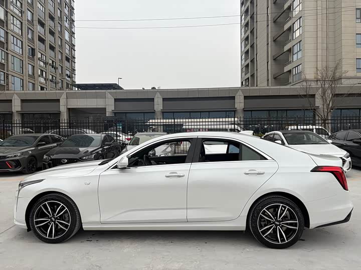 Фото 5 - Cadillac CT4