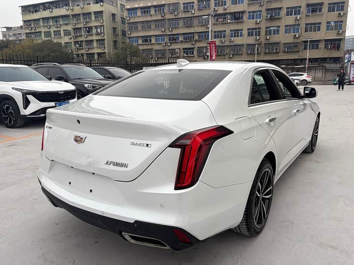 Фото 6 - Cadillac CT4
