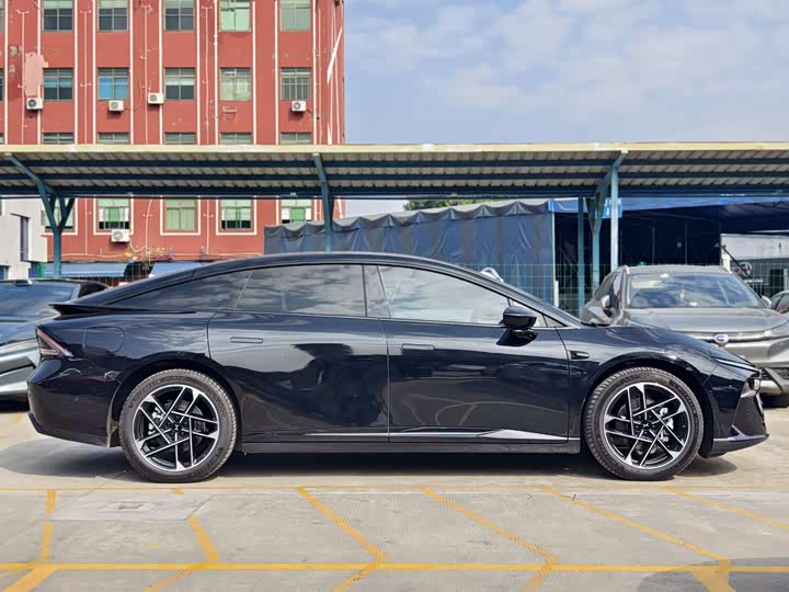 Фото 4 - XPeng F57