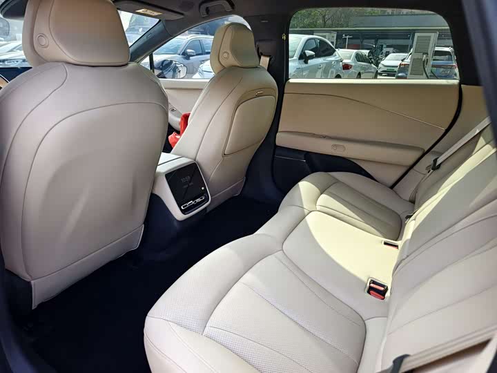 Фото 9 - XPeng F57