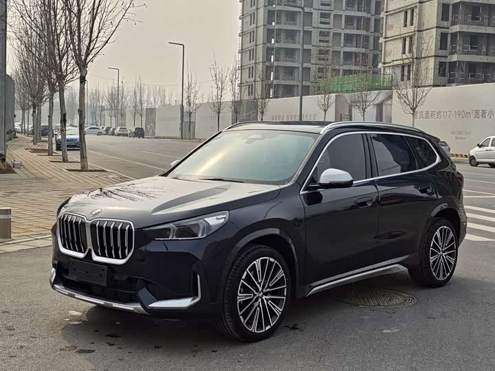 Фото 2 - BMW X1