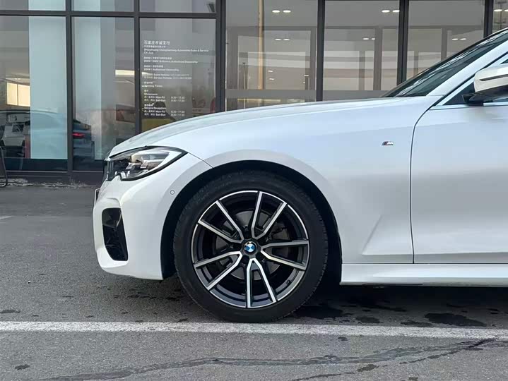 Фото 4 - BMW 3 Series