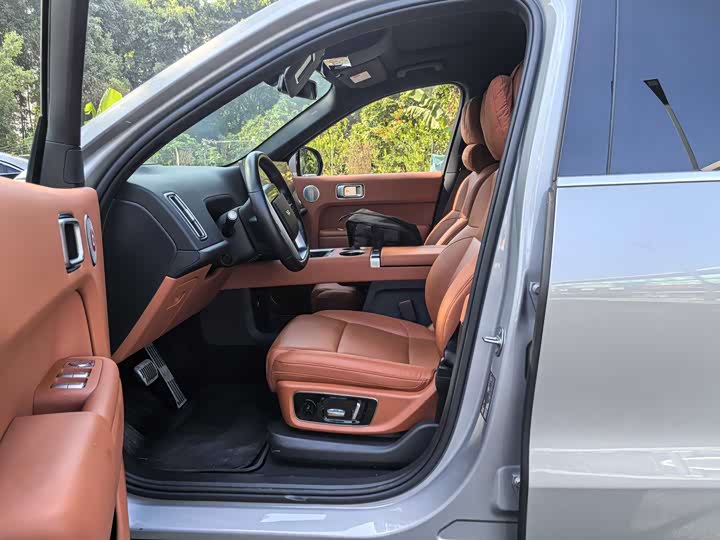 Фото 3 - LiXiang L8