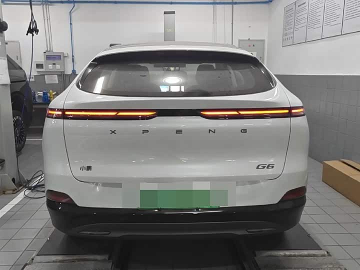 Фото 2 - XPeng G6