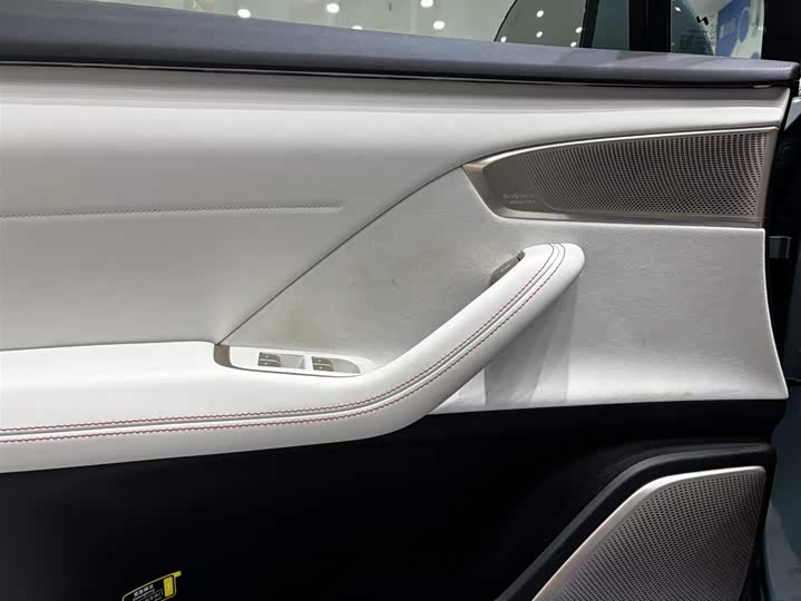 Фото 9 - Nio Onvo L60