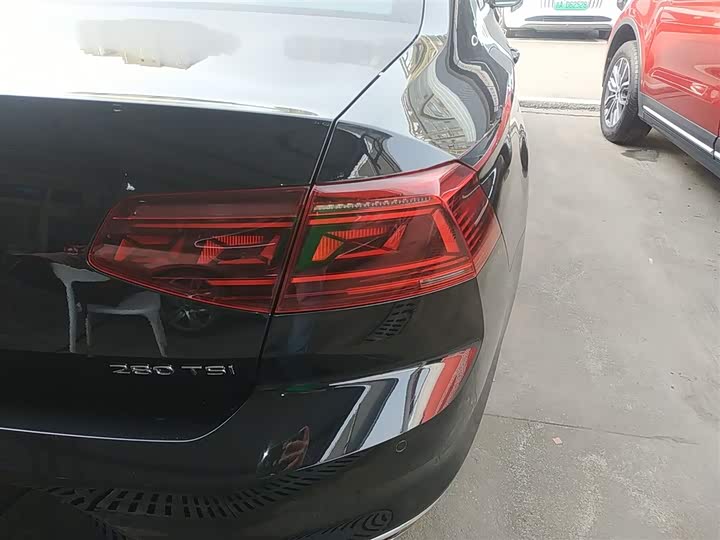 Фото 8 - Volkswagen Magotan