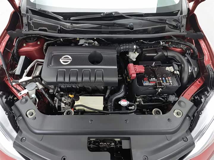 Фото 6 - Nissan Tiida