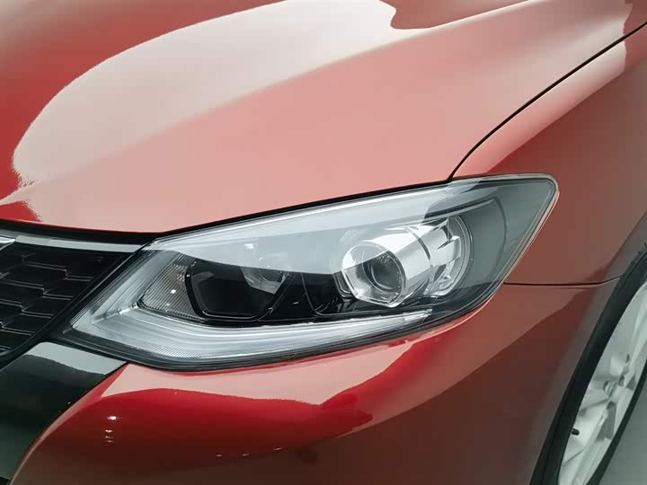 Фото 7 - Nissan Tiida