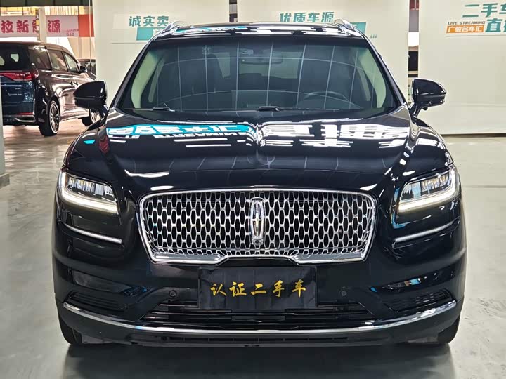 Фото 2 - Lincoln Nautilus