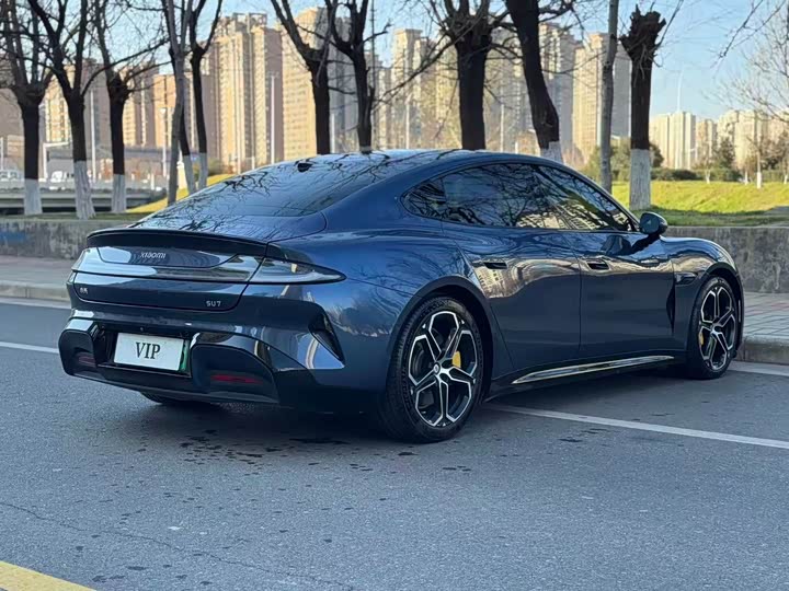 Фото 2 - Xiaomi SU7