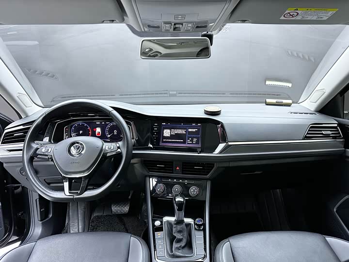 Фото 8 - Volkswagen Sagitar L