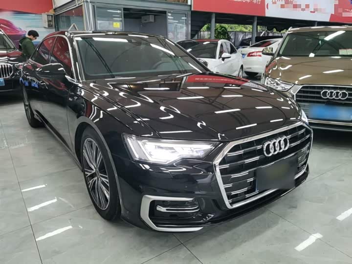 Фото 4 - Audi A6L