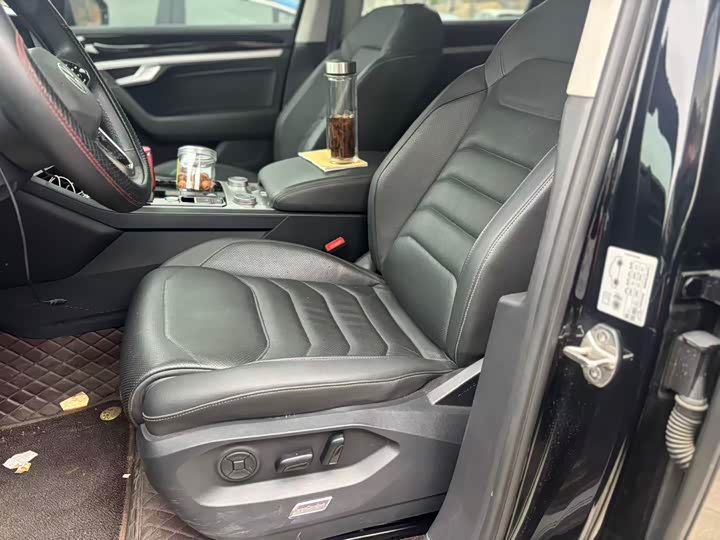 Фото 6 - Volkswagen Touareg