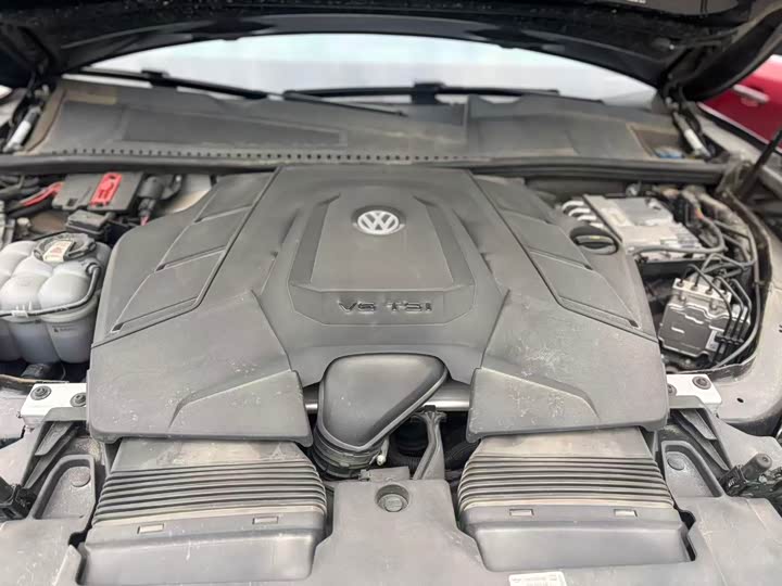 Фото 7 - Volkswagen Touareg