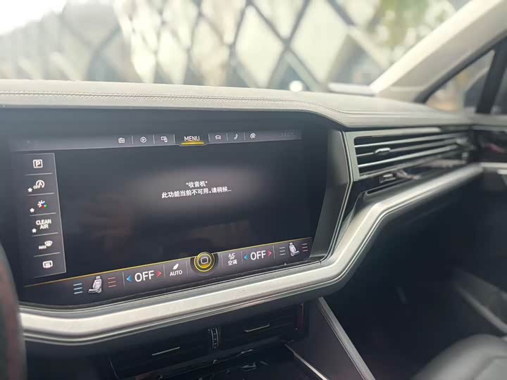 Фото 9 - Volkswagen Touareg