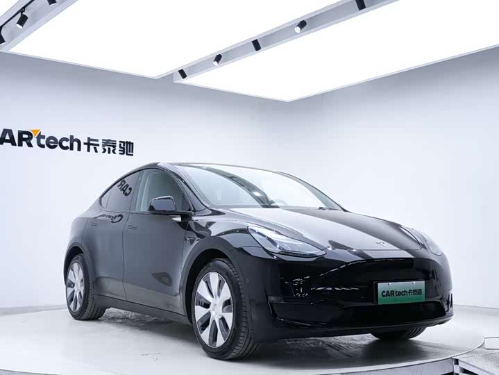 Фото 4 - Tesla Model Y