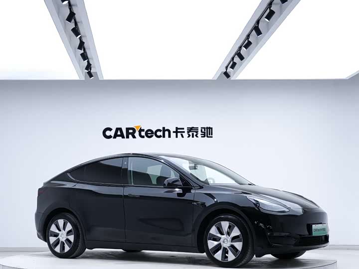 Фото 9 - Tesla Model Y