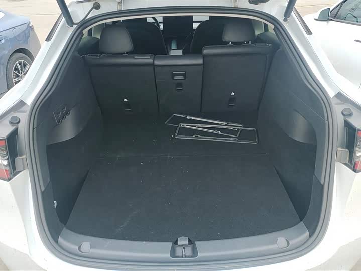 Фото 4 - Tesla Model Y