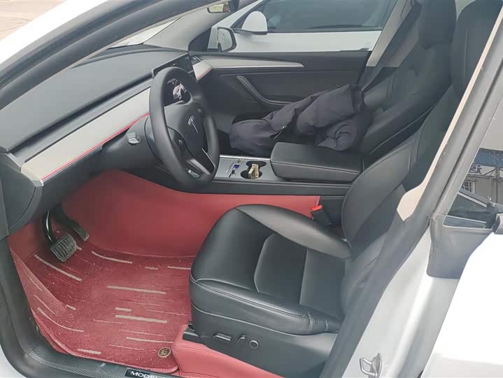 Фото 9 - Tesla Model Y