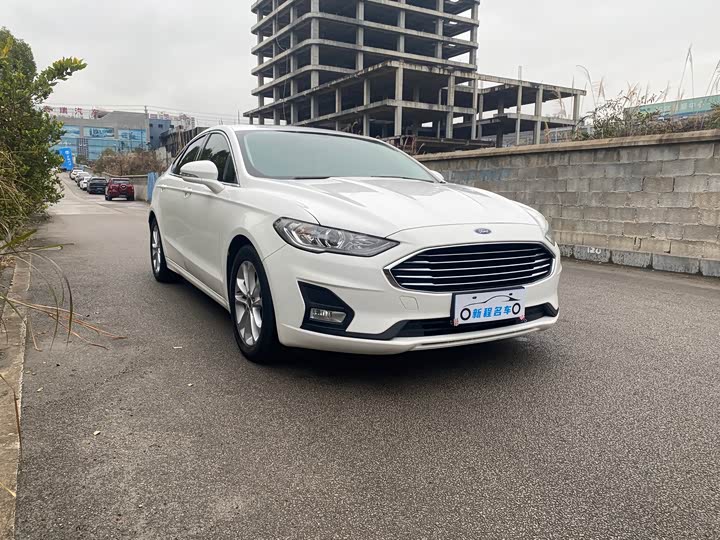 Фото 3 - Ford Mondeo