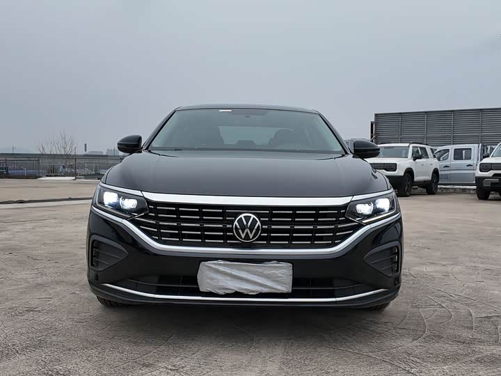 Фото 2 - Volkswagen Passat