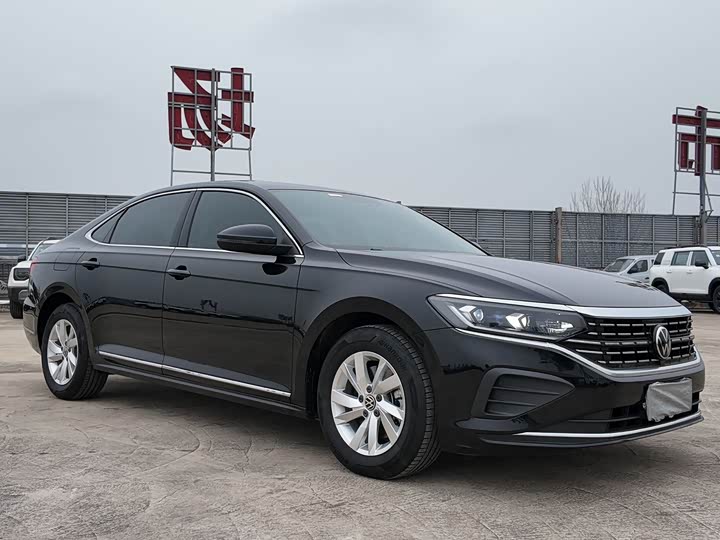 Фото 3 - Volkswagen Passat