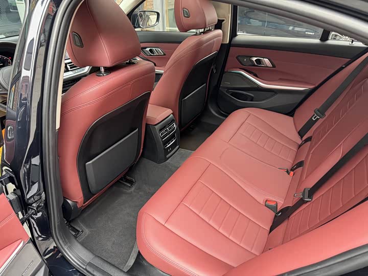 Фото 9 - BMW 3 Series