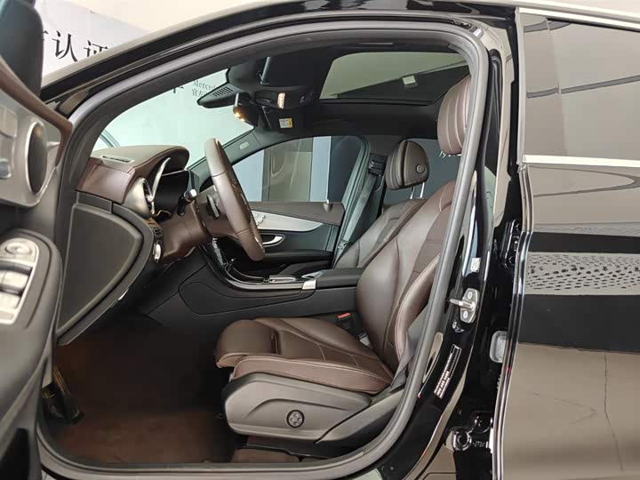 Фото 8 - Mercedes-Benz GLC-Class