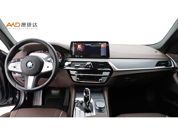 Фото 5 - BMW 5 Series