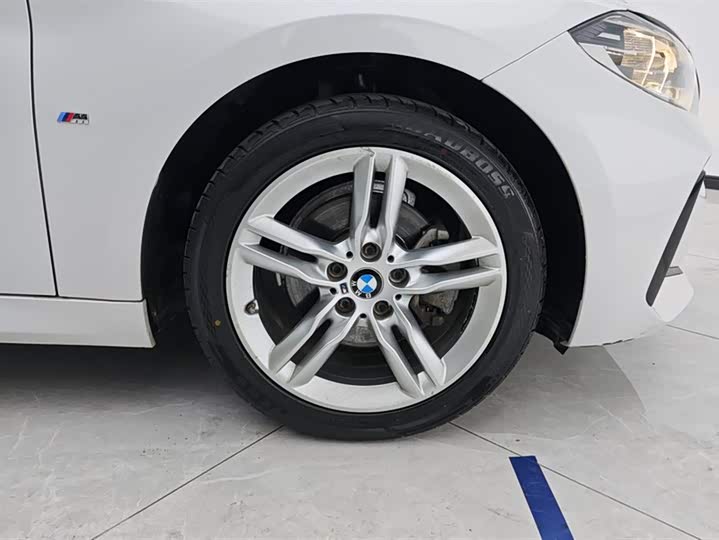 Фото 6 - BMW 1 Series